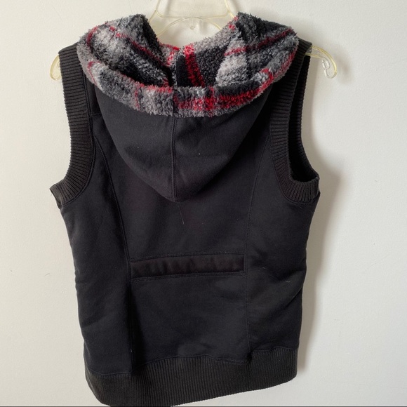 Maurices women’s plaid reversible vest size medium - Picture 5 of 8